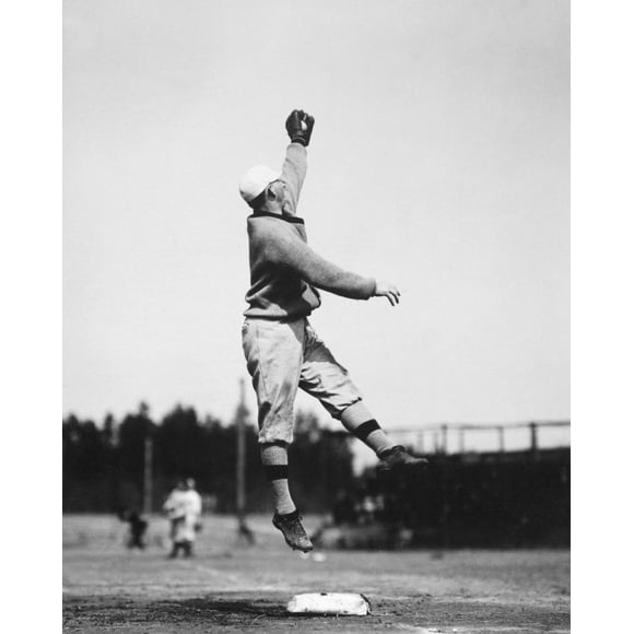 Eddie Grant (1883-1918). / Joueur de Baseball Américain, Jouant la Troisième Base pour les Philadelphia Phillies C1910. Affiche Imprimée par (18 x 24)