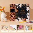 thumbnail image 3 of Planificador Whalegend 2026 Calendario Semanal y Mensual Verde Floral, 3 of 7