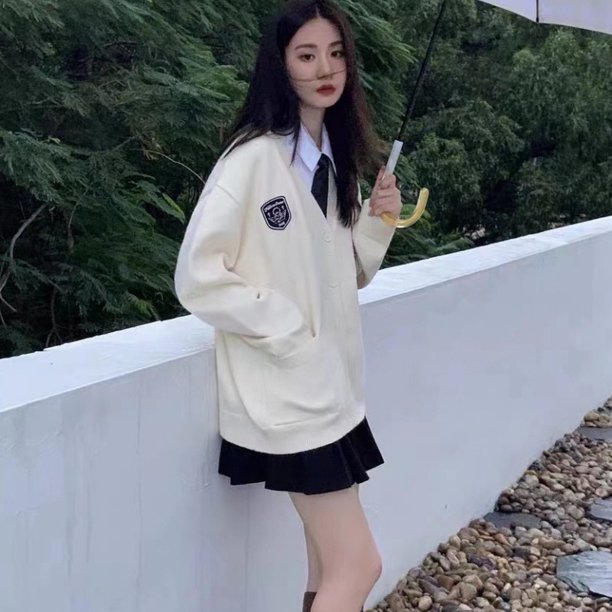 Nuevo cárdigan de punto de color sólido de estilo japonés para otoño e invierno, estilo universitario que reduce la edad, abrigo holgado y versátil de manga larga para mujer