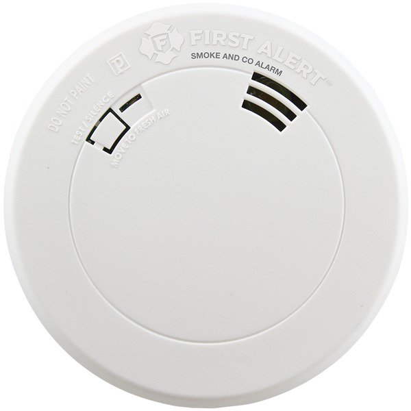 First Alert(r) 1039787 Alarma de humo y monóxido de carbono con voz y ubicación 8.50in. x 6.75in. x 2,00 pulg.