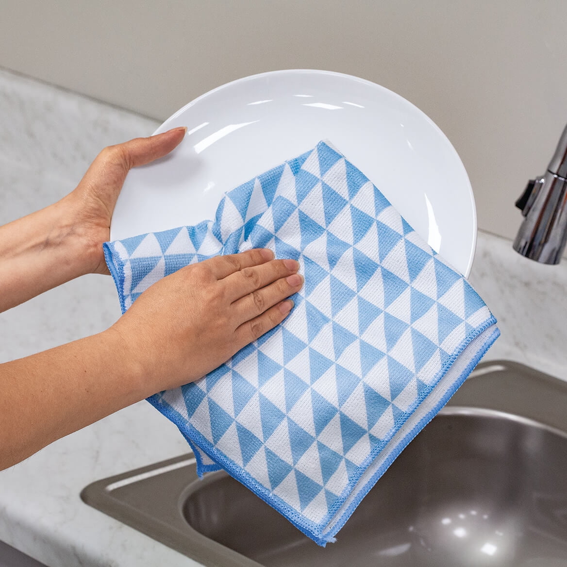 BUTTERFLY- 4 Pack Jumbo Multi-Purpose Microfiber Cloths