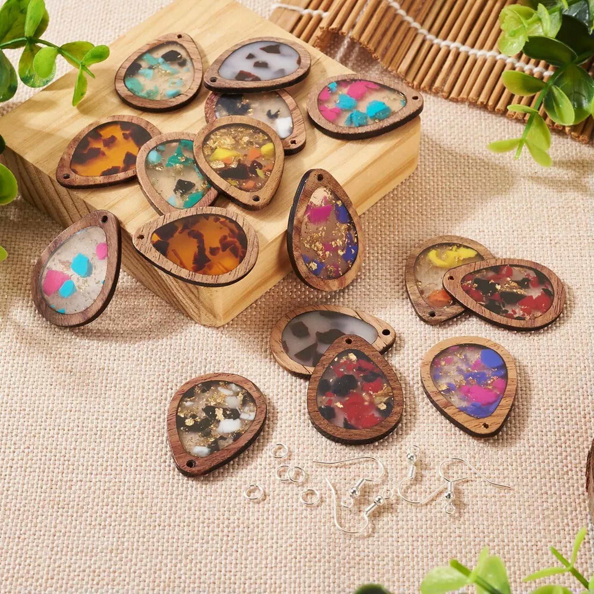 U8MO 16Pcs Teardrop Resin Wood Pendants Brass Earring Hooks DIY Earring Making Kits