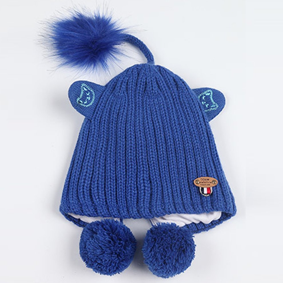 how to keep a hat on a baby