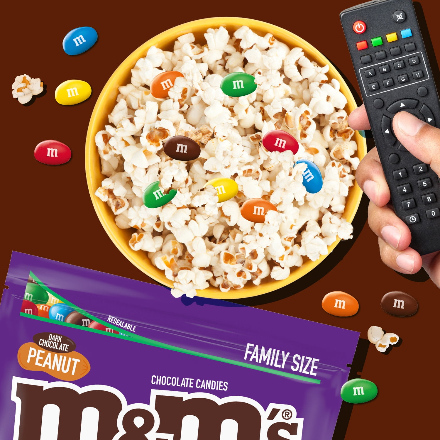 M&M's Chocolate Candies, Peanut Butter, Family Size - 18.40 oz