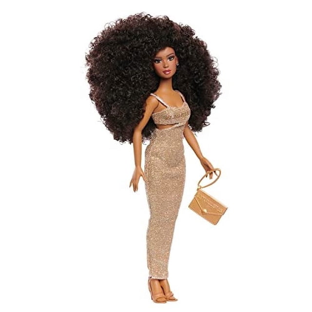 Muñeca de moda Just Play Naturalistas Dayna con pelo rizado 3C de 11.5 pulgadas