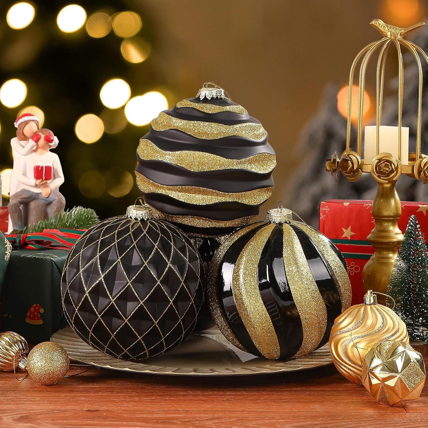 6"/150mm Large Christmas Ball Ornaments, 4Pcs Christmas Tree Decor, Shatterproof Hanging Decorations with Hooks, White & Silver Baubles for Xmas Tree, Wedding, Holiday and Party Decor