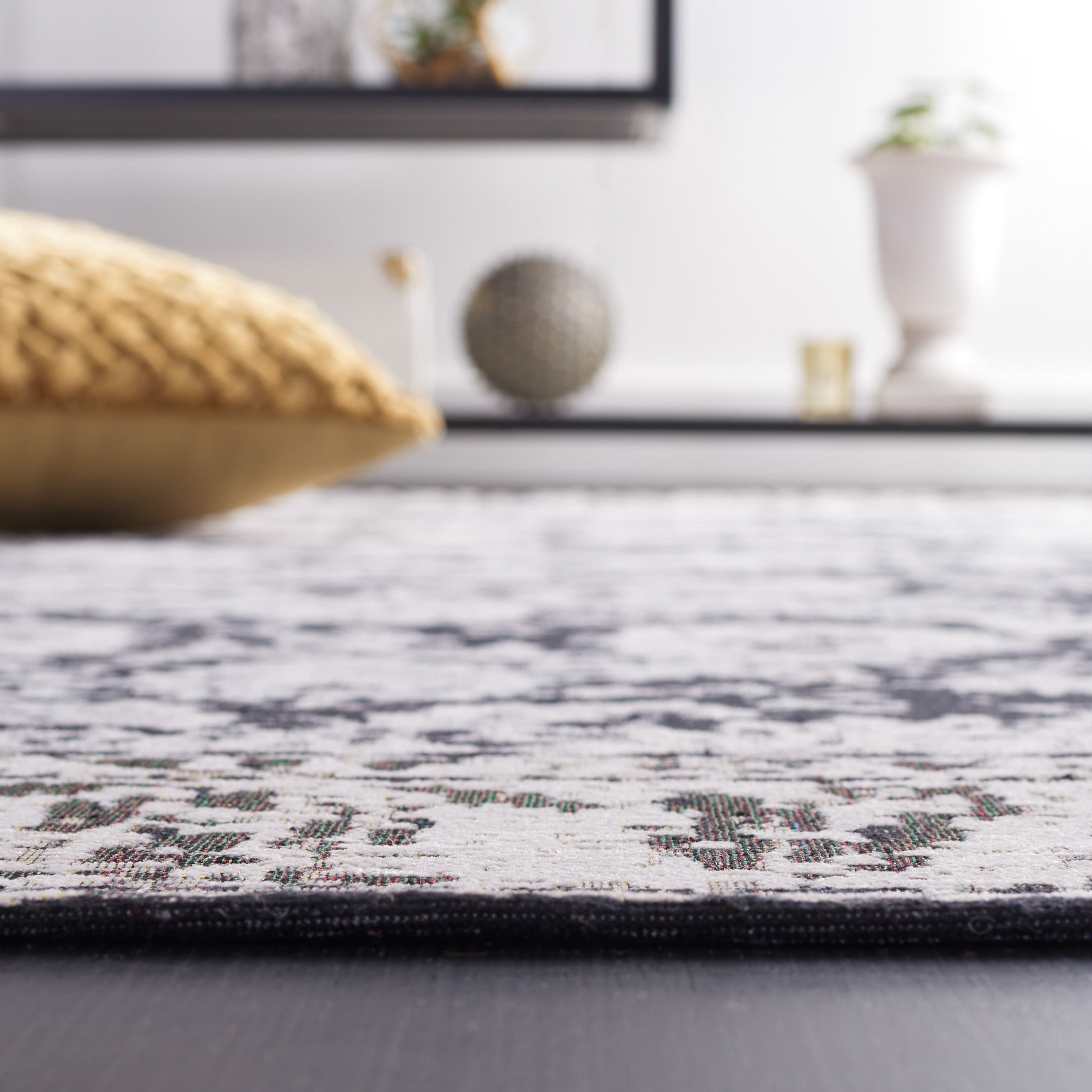 Safavieh Easy Care Luvina Oriental Machine Washable Runner Rug, Gray/Sage, 2' x 5'