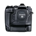 thumbnail image 2 of OM SYSTEM M.Zuiko Digital ED 12-40mm f/2.8 PRO II Lens Bundle, 2 of 7
