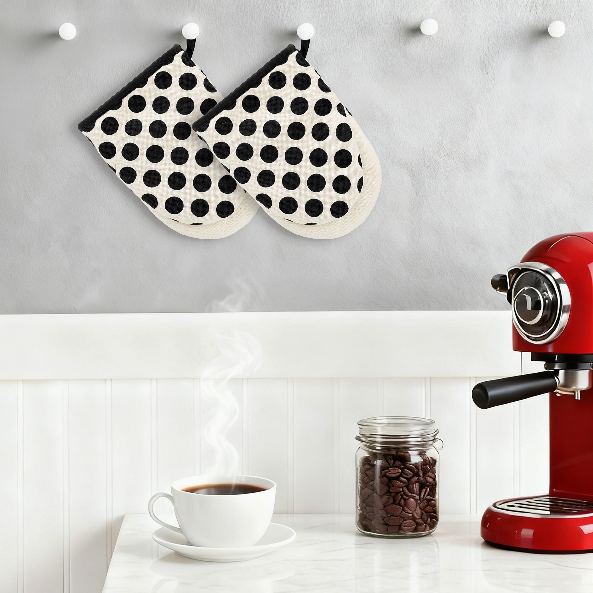Unique Bargains Oven Mitts Heat Resistant Cooking Gloves Black Polka Dots 7.1x5.5inch