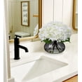 thumbnail image 3 of Flores artificiales Hollyone Hydrangea con jarrón de cristal, color blanco, 3 of 6