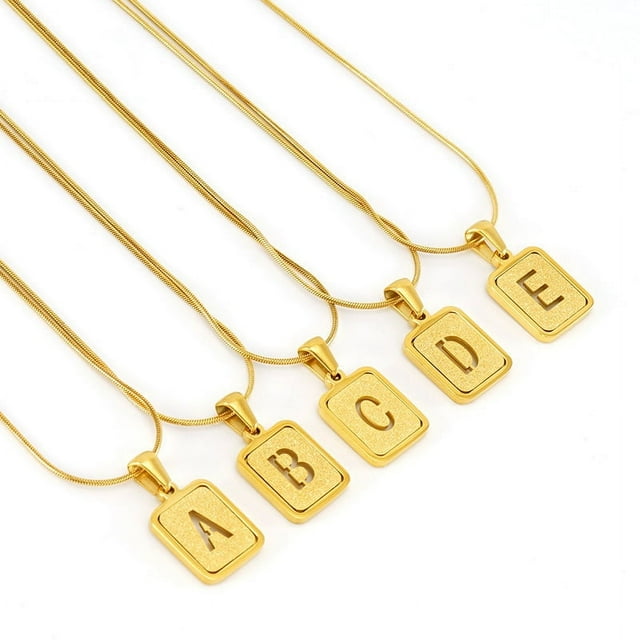 Collar cuadrado hueco de acero inoxidable chapado en oro de 18K con 26 letras iniciales AZ para mujer, cadena de serpiente, joyería de nombre al por mayor