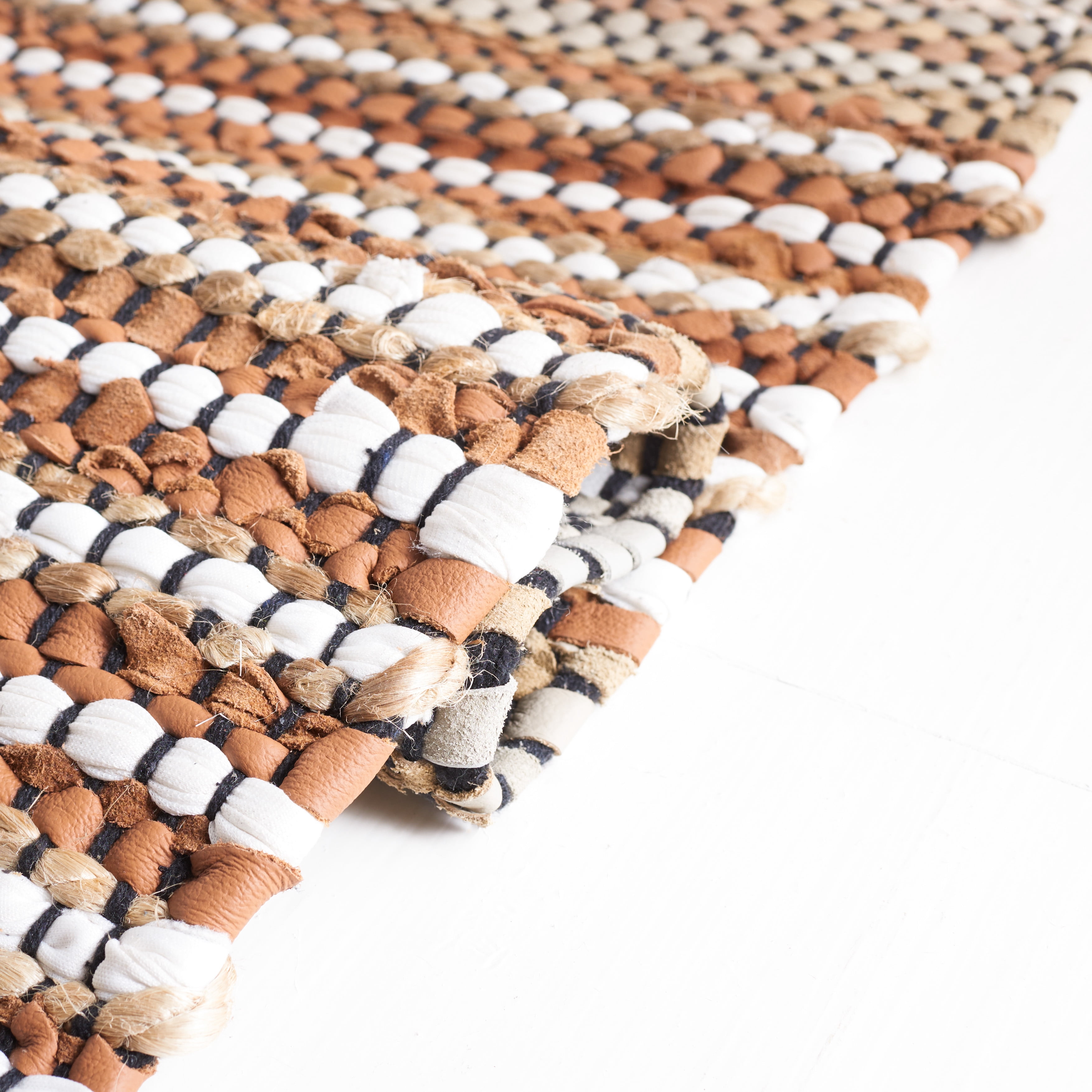 SAFAVIEH Vintage Leather Henley Striped Area Rug, Beige/Natural, 4' x 6'