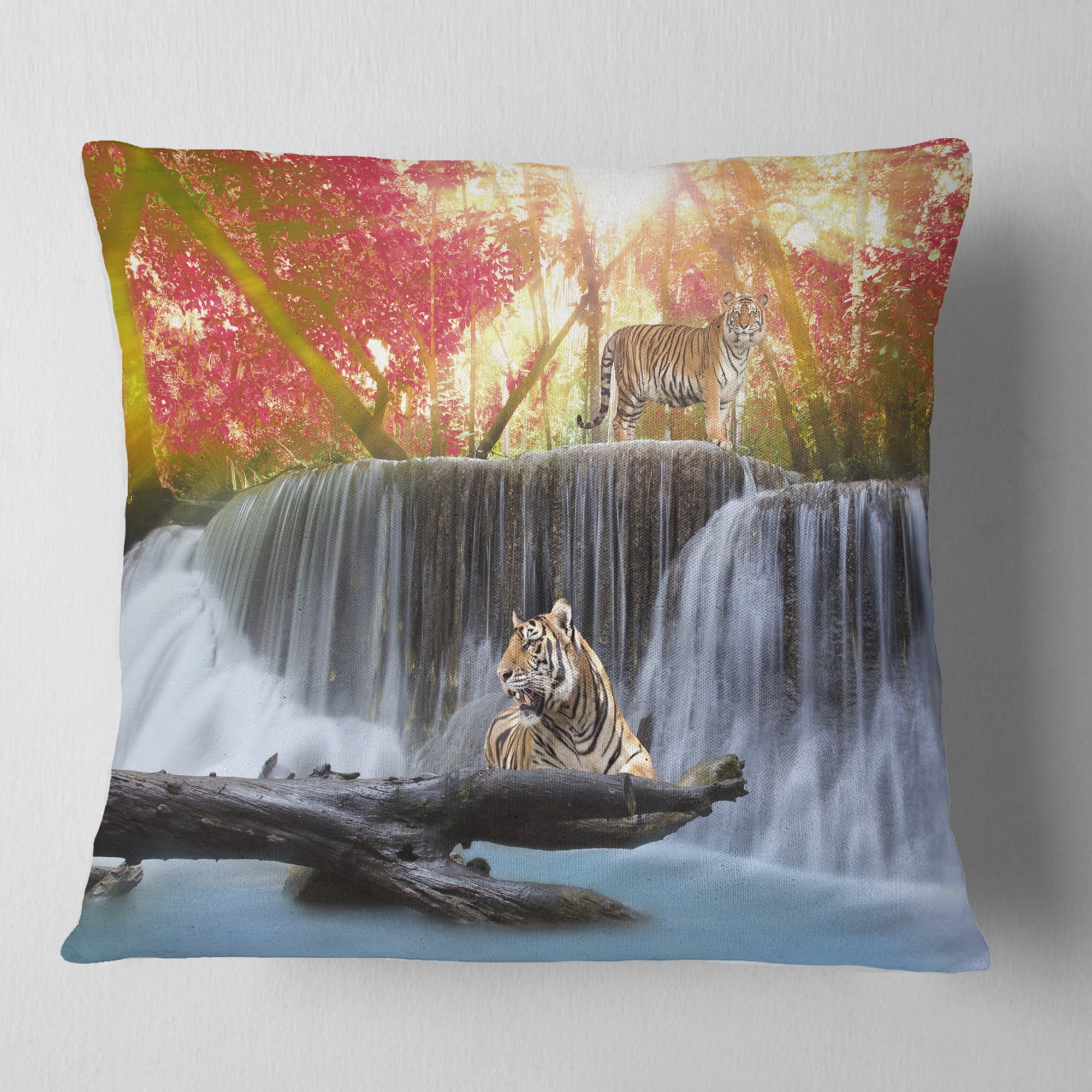Designart Tiger in the Jungle - Photography Throw Pillow - 16x16
