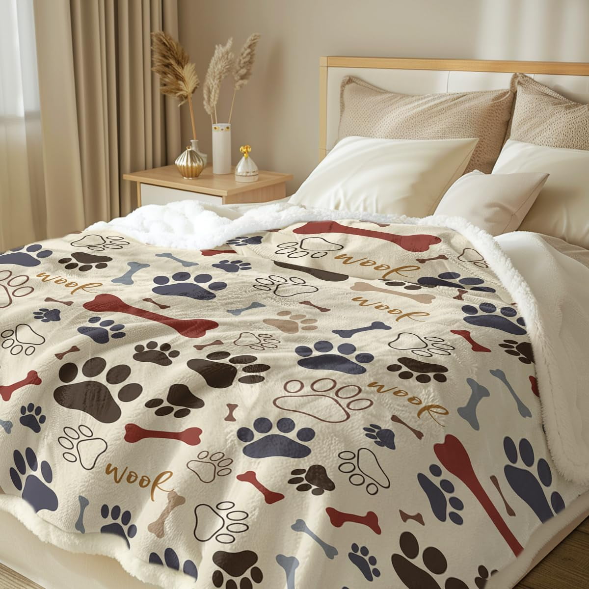 Dog Paws and Bones Print Fleece Throw Blanket for Kids Soft Plush Light Yellow Sherpa Blanket for Couch Chair, Throw (50" X 60")