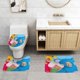 thumbnail image 2 of Mother Goose Club Juego de 3 alfombras de baño de coral fleece: tapete de baño + alfombra de inodoro en forma de U + funda de tapa de inodoro en forma de O, 2 of 6