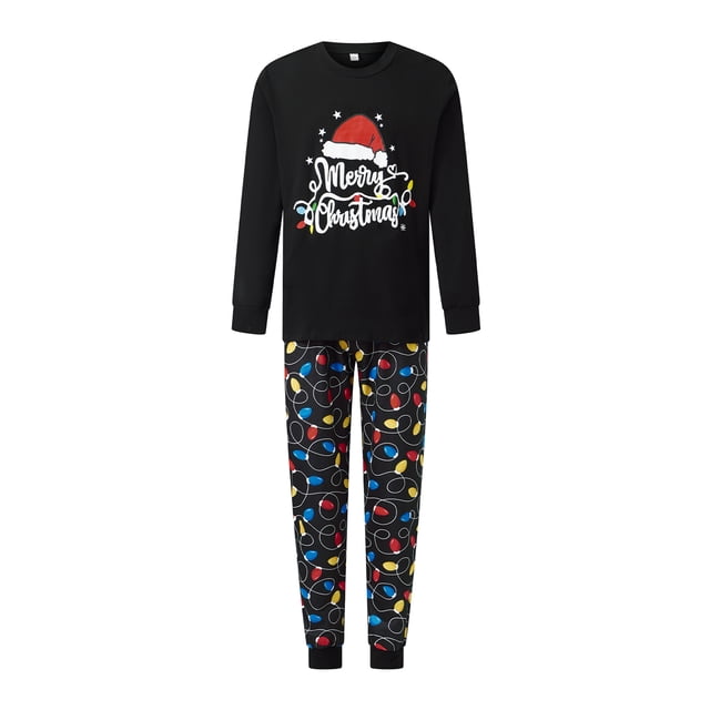 Conjunto de pijamas navideños familiares a juego con estampado de luces de guirnalda de letras. Pijamas de vacaciones para papá, mamá y niños.