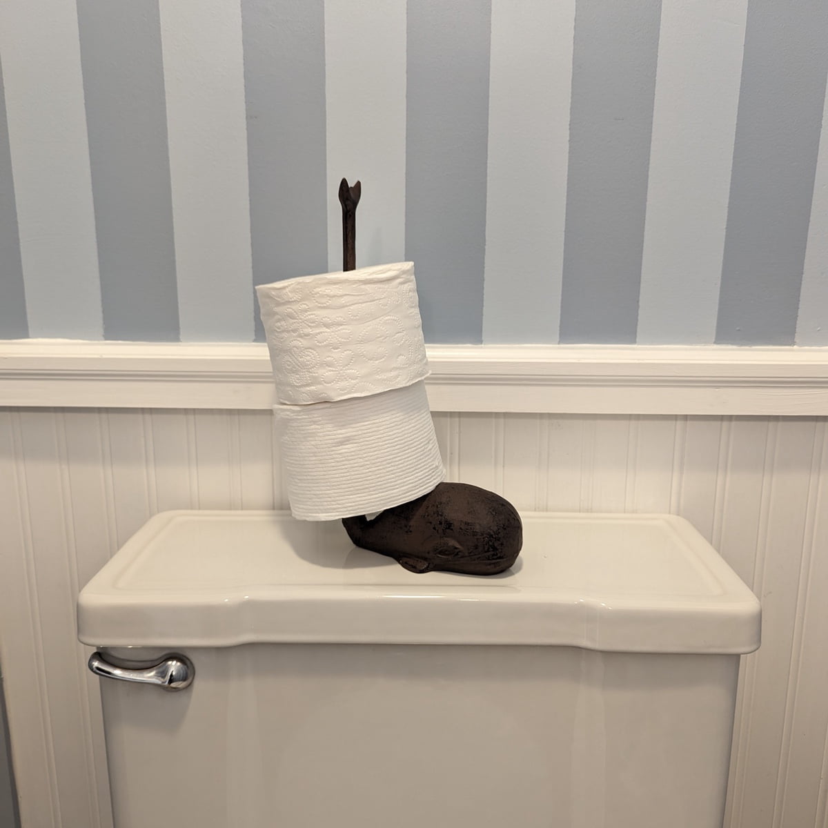 Heavy Metal Whale Bathroom Toilet Tissue TP Roll Kitchen Paper Towel Holder Stand Beach Home Decor
