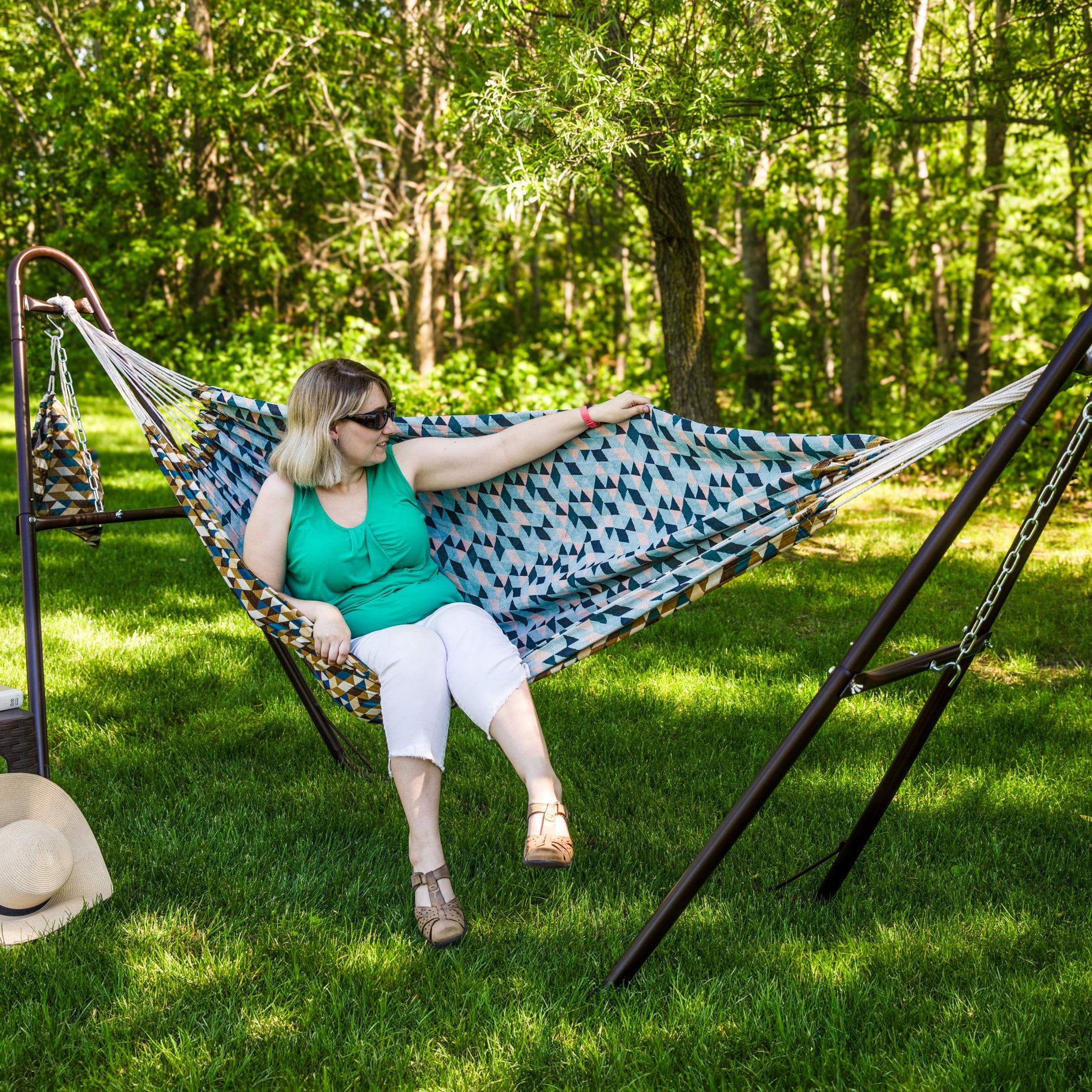 Sunnydaze Outdoor Jacquard Double Hammock - Geometric Jumble