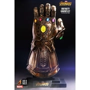 Marvel Avengers Infinity War Infinity Gauntlet Light-Up Replica