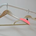 thumbnail image 1 of BESTYASH 24Ud Protectores De Hombro Antideslizantes Para En Plástico Rosa Para Ropa Y Abrigos, 1 of 8