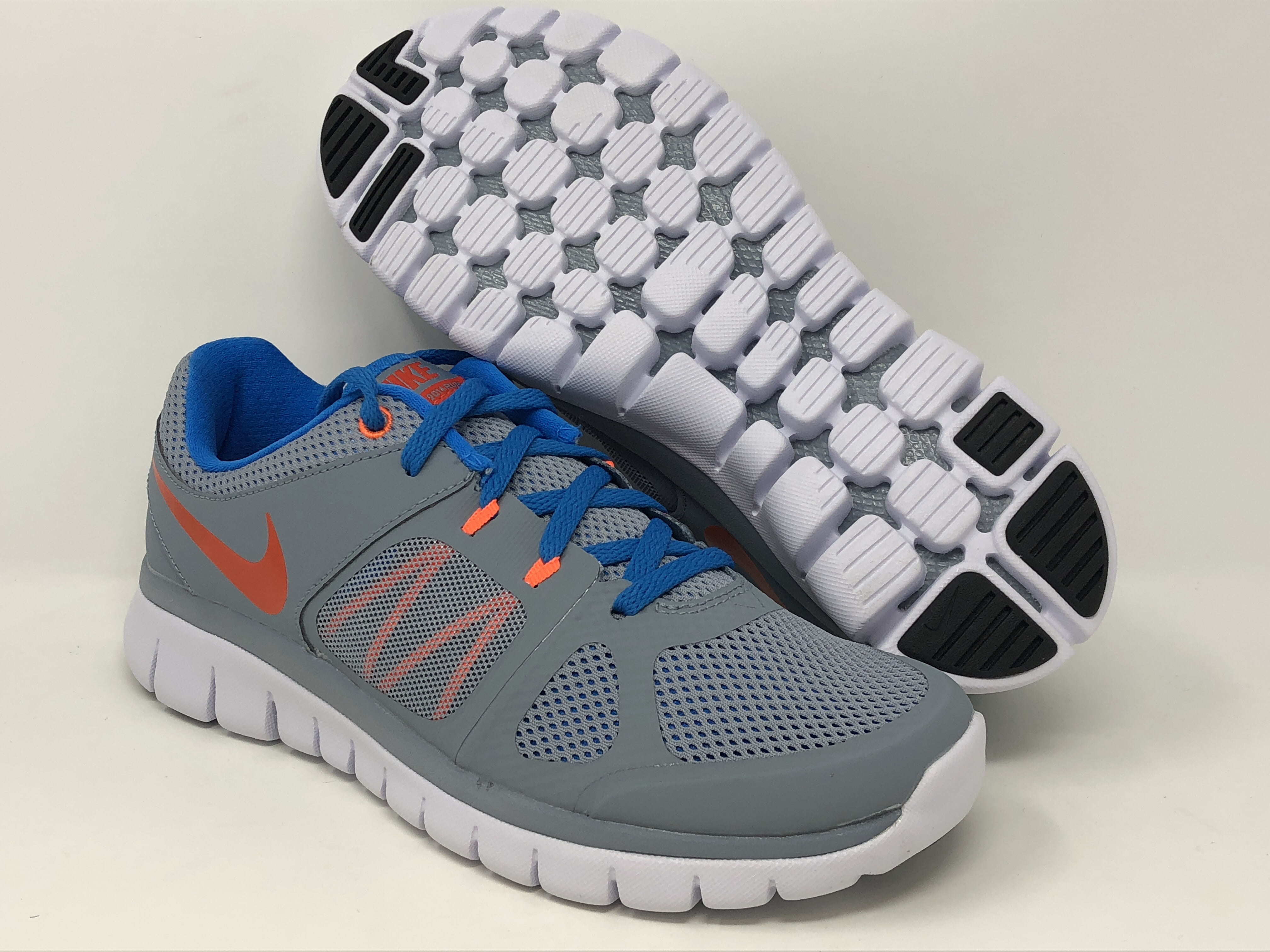 Comercialización con las manos en la masa atraer Nike Boy's Flex 2014 RN Running Shoe, Grey/Orange/Black, 6Y US - Walmart.com