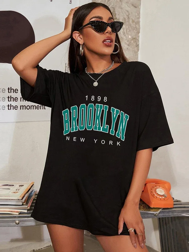 T-Shirt Femme Oversize Vintage New York 90s Y2K - Col Rond Manches Courtes Imprimé Lettres Coton Loose