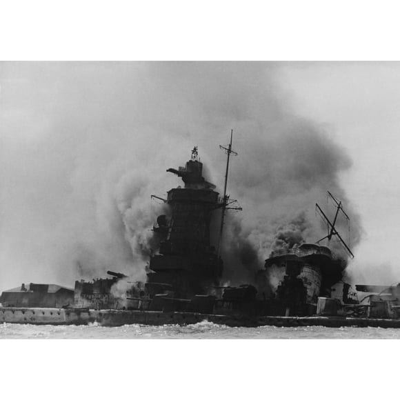 The German Battleship 'Admiral Graf Spee' History (24 x 18)