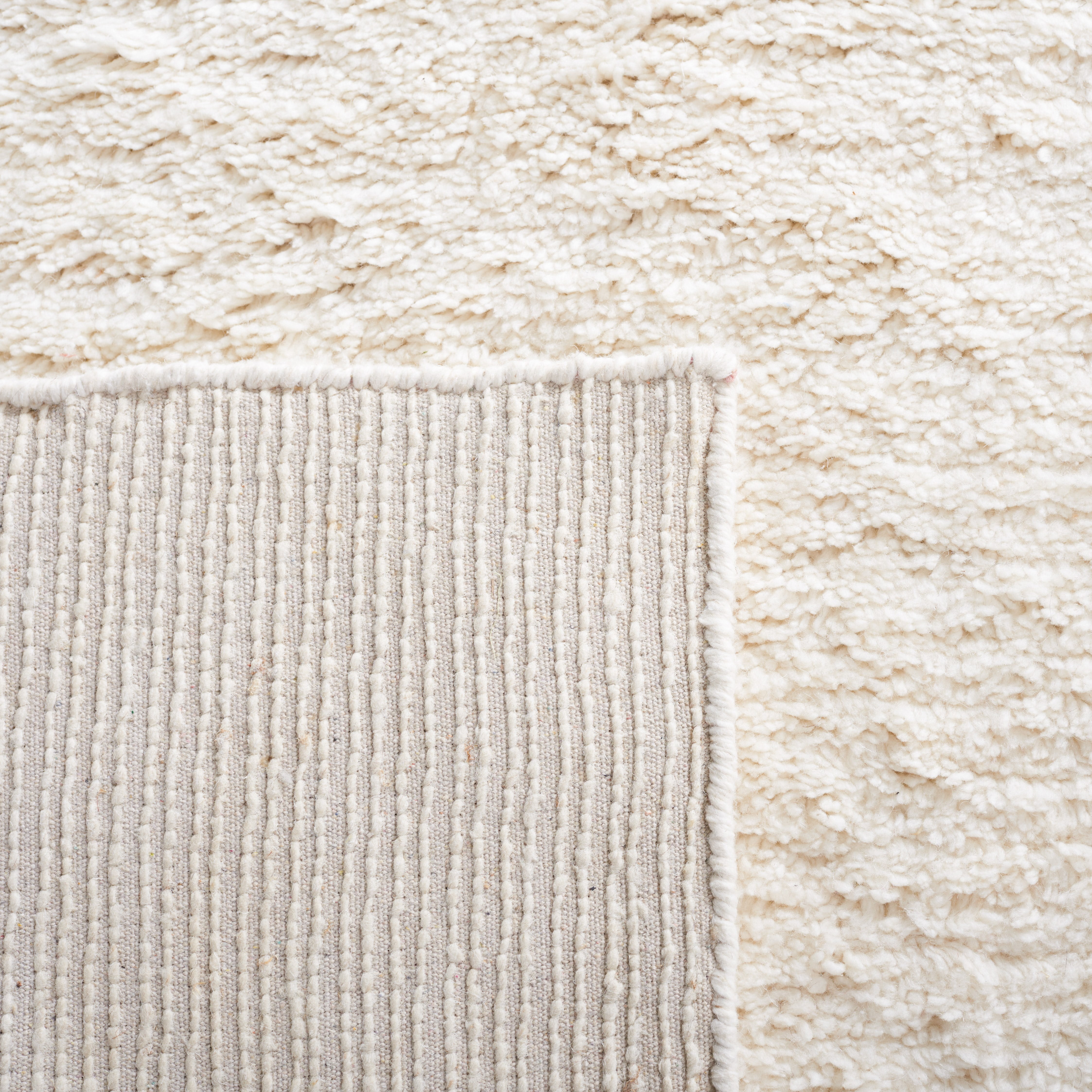 SAFAVIEH Casablanca Katharine Distressed Area Rug, Ivory, 3' x 5'