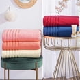 thumbnail image 1 of Toalla Baño Completo Encanto Rojo Poliéster Concord Concord Confections Encanto, 1 of 2