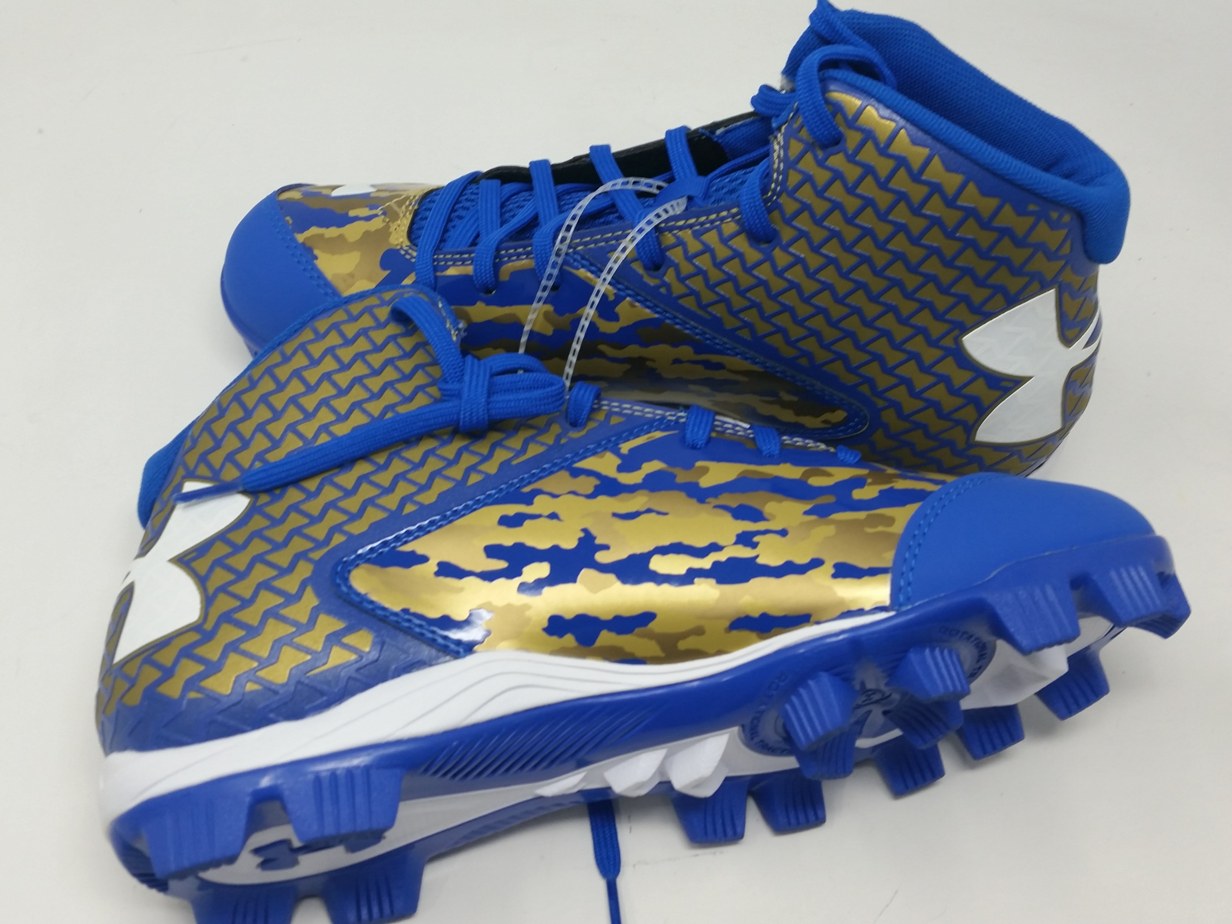 men's under armour softball cleats
