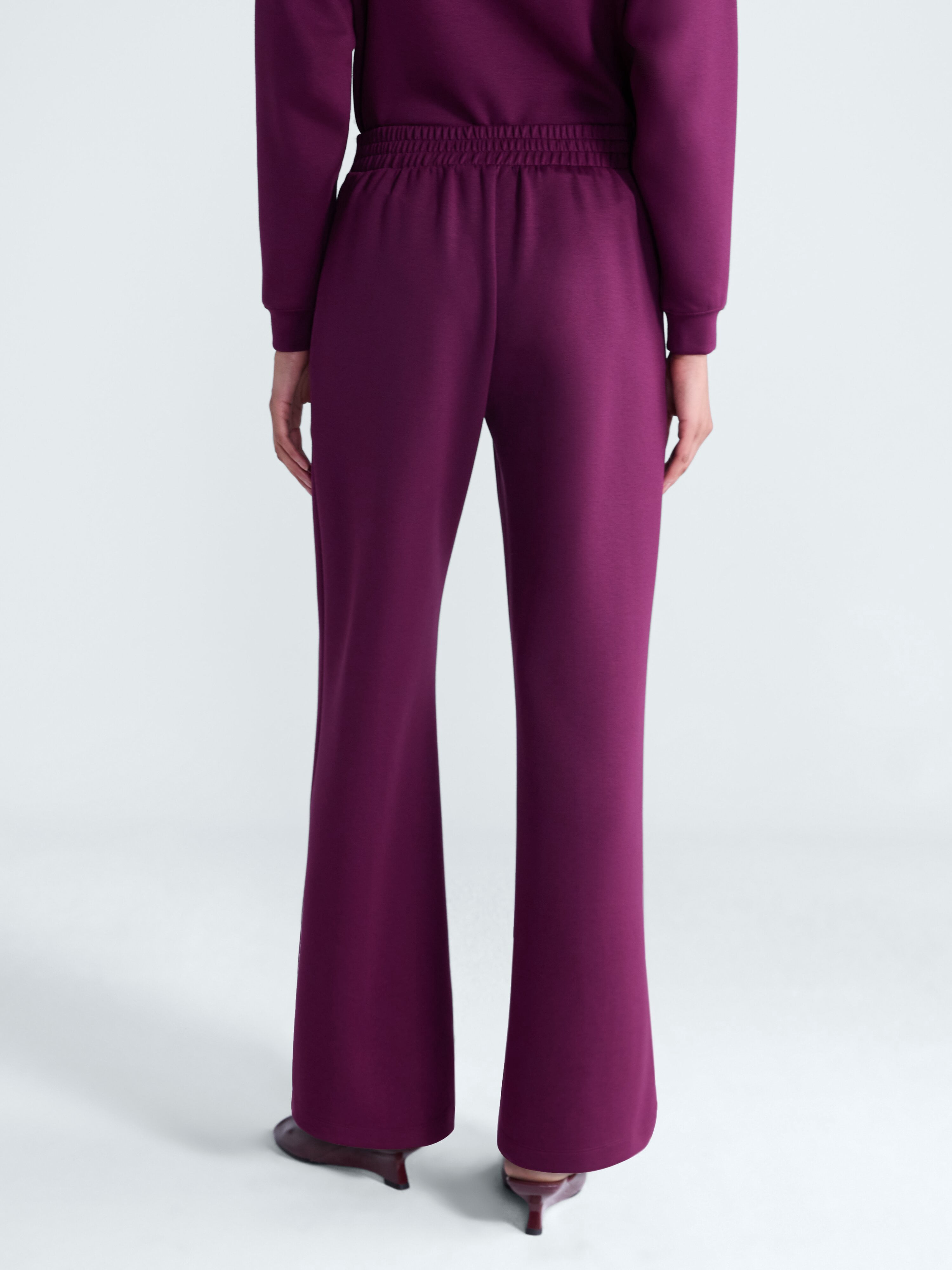 Scoop Women’s and Women’s Plus New Scubaknit Seamed Sweatpants, Regular and Short Lengths, Sizes XS-4X