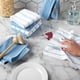 thumbnail image 2 of Juego de paños de cocina KitchenAid Albany, terciopelo azul/blanco, 30 x 30 cm, 8 unidades, 2 of 4