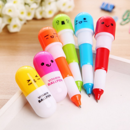 Mini Smiling Face Pill Shape Ballpoint Pen Cute Cartoon Favor Retractable Ball Pen 1pcs Color Random
