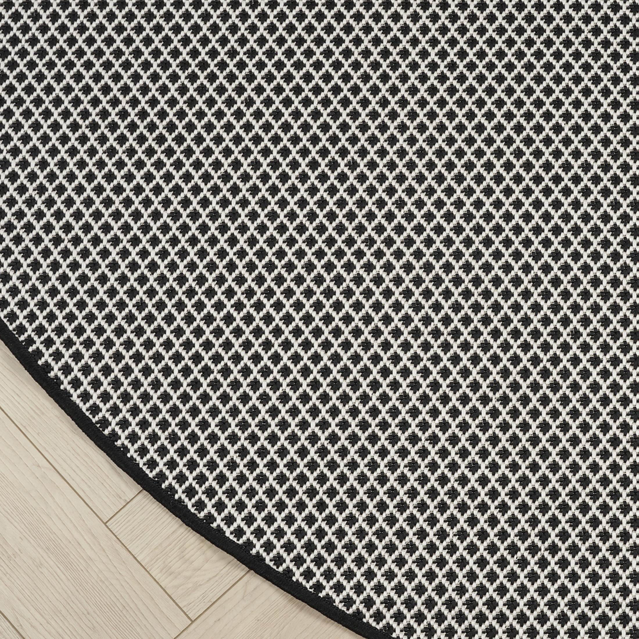 Nourison Courtyard 5' x Round Black White Modern Rug