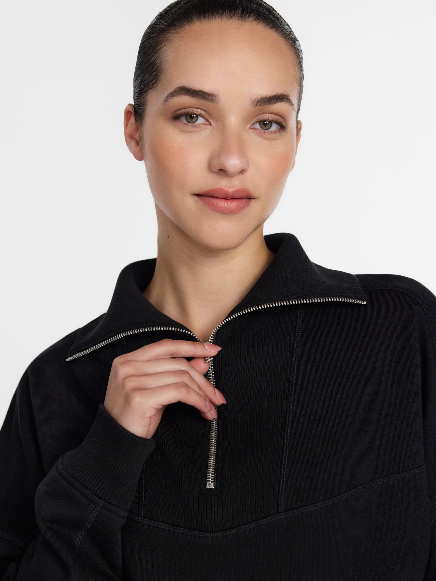 Athletic Works Women's and Women's Plus Quarter-Zip Sweatshirt, Midweight, Size XS-4X