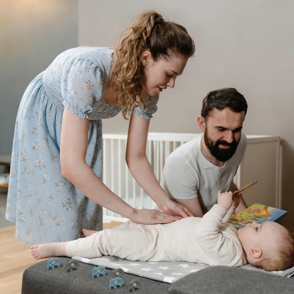 LOLIPPYY 30-Piece Mini Elephant Figurine Set for Desktop Decoration, Realistic Simulation Models for Home and Office Adornment