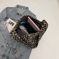 thumbnail image 2 of Bolso Hombro para Mujer Bandolera Con Leopardo Retro El (Caqui), 2 of 8