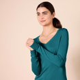 thumbnail image 4 of walmart Essentials Womens Lightweight V-Neck Sweater, 4 of 8