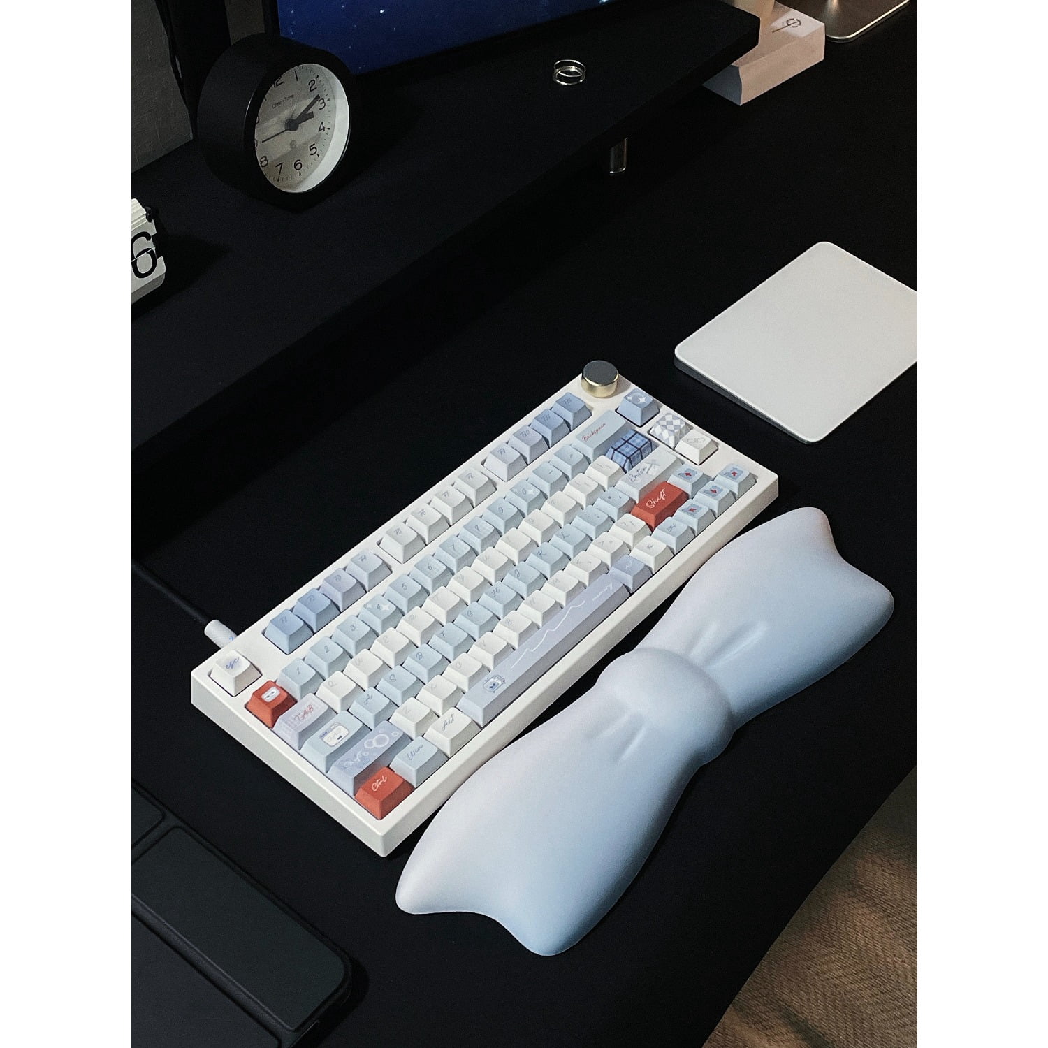 Gradient Bow Milk Silk Keyboard Wrist Rest with Memory Foam, Ergonomic Wrist Support，Mouse Wrist Support Pad for Carpal Tunnel Relief