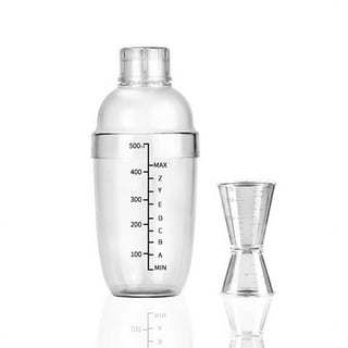 1PC 500ml/17oz Plastic Cocktail Shaker with Scale and Strainer Top, Clear  Plastic Cocktail Shaker Bottle Wine Mixer Bottle Cocktail Tea Measuring