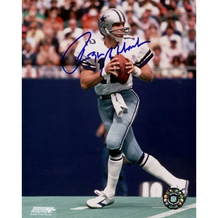 NFL - Roger Staubach Dallas Cowboys - Action1 - 8x10 Autographed Photograph