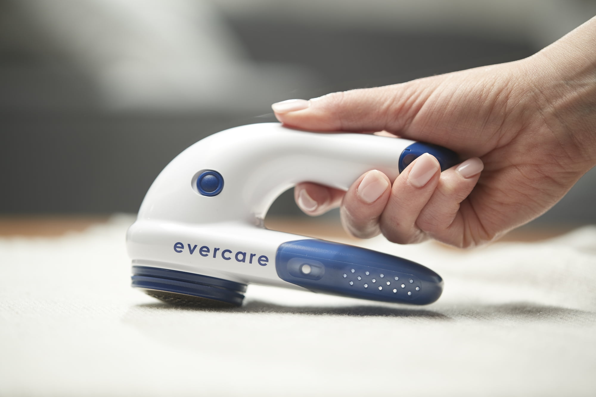 Evercare® Giant Fabric Shaver, 1 ct - Fred Meyer