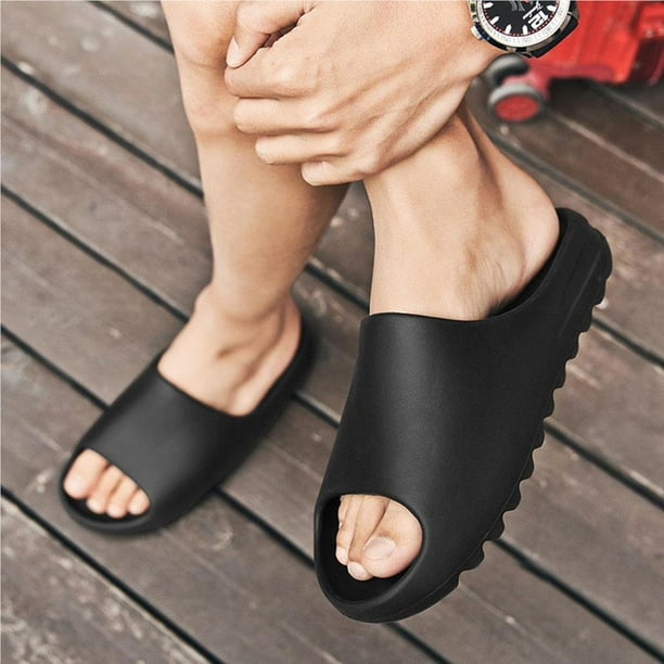 Platform slide shop on sandals