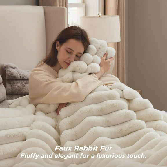 Faux Fur Queen Comforter Set - Beige