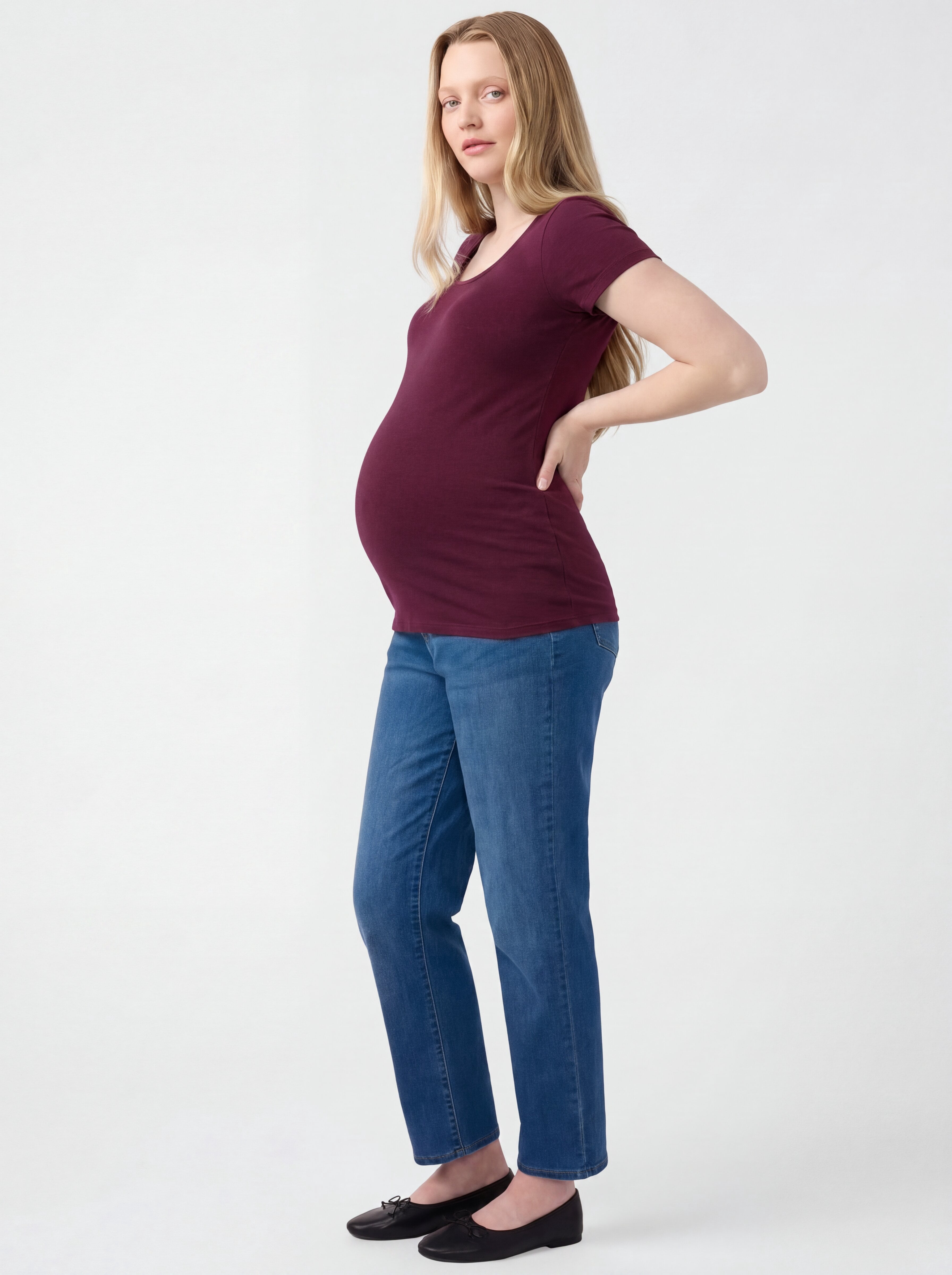 Ingrid & Isabel For Every Belly Women’s Maternity Fitted Scoop Tee, Sizes S-XXL