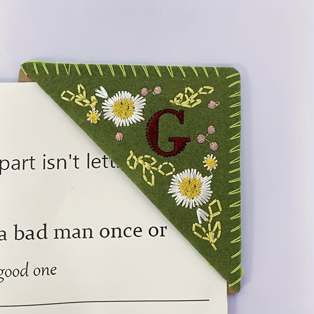 MesaSe Hand Embroidered Corner Bookmark Hand Stitched Felt Corner Letter Bookmark Felt Triangle Bookmark Cute Flower Letter Embroidery Bookmarks For Book Lovers (summer) ZZZ