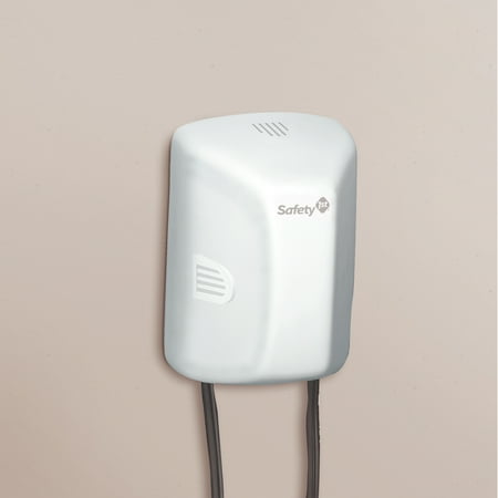 Safety 1st Outlet Cover with Cord Shortener