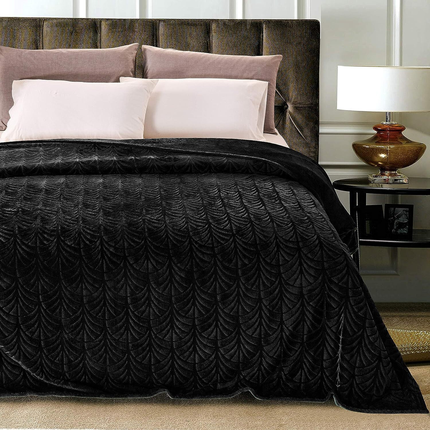 Whale Flotilla Flannel Fleece 60"x80" Twin Size Throw Blanket, Soft Fluffy Velvet Bedspread with Vintage Pattern, Warm Lightweight All-Season Coverlet, Black