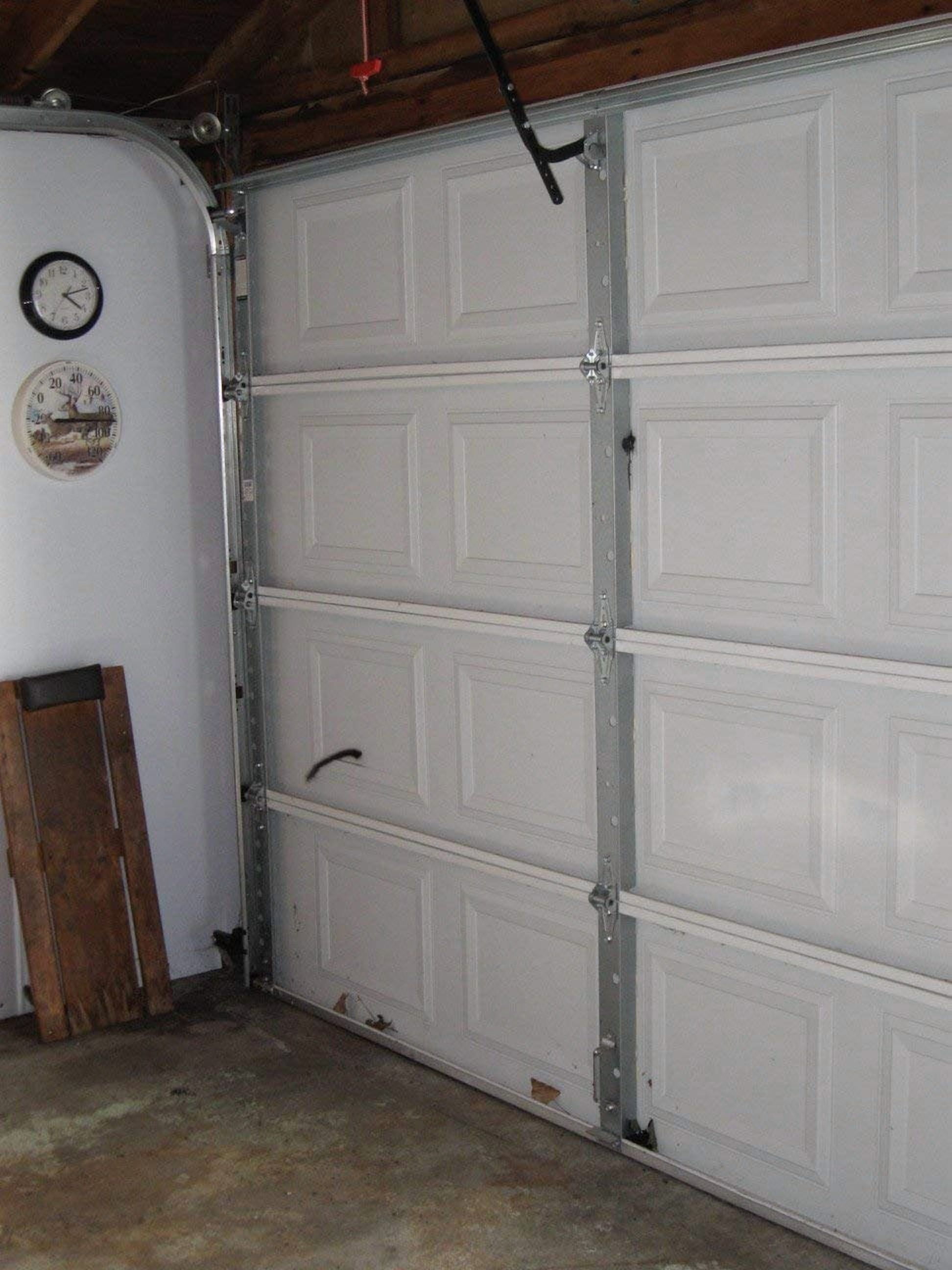 Matador Garage Door Insulation Kit, Designed for 7 Foot Tall Door up to 9 Feet Wide, Large — Residential Use, Standard Application