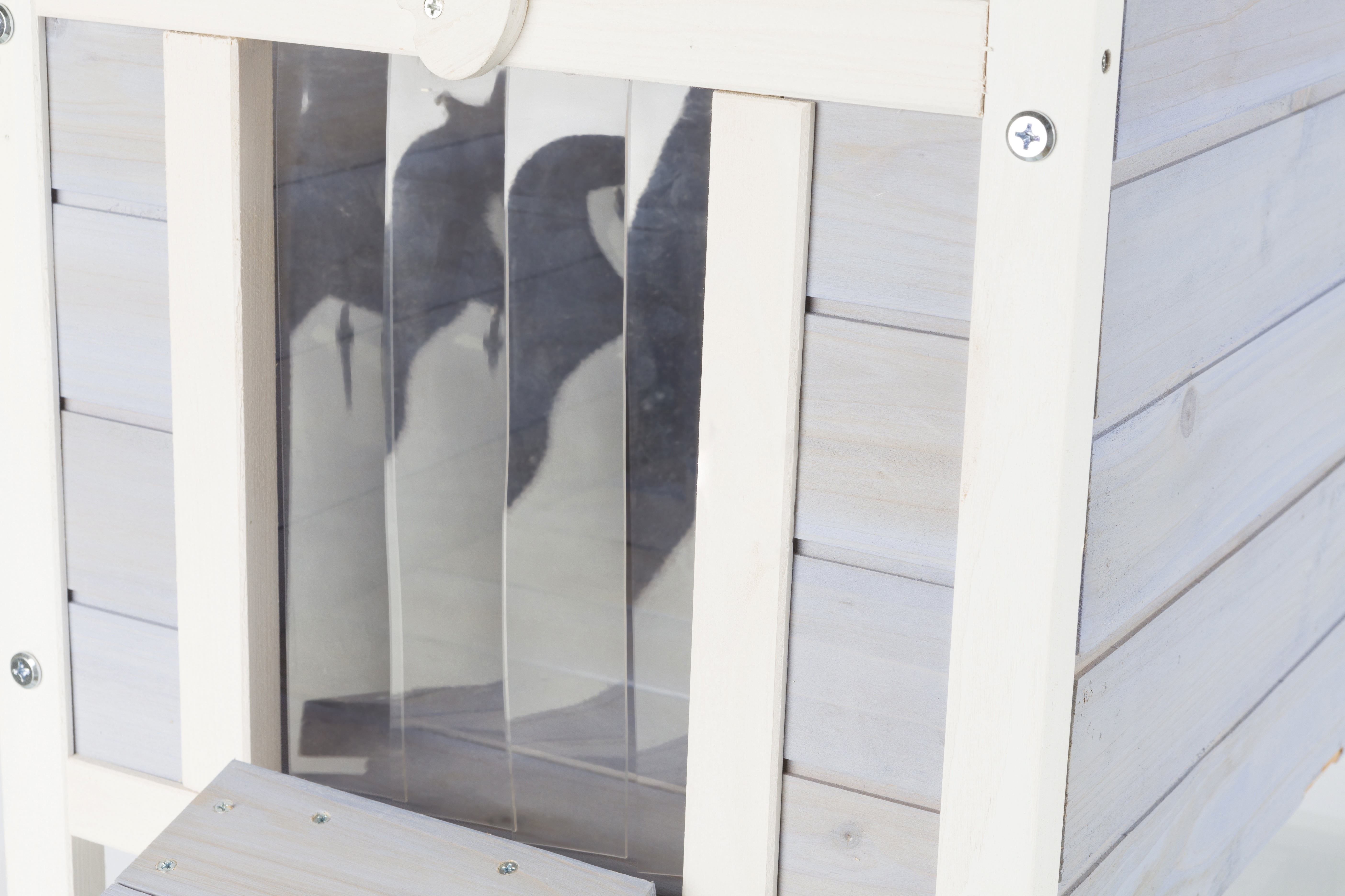 Trixie outdoor top wooden cat patio